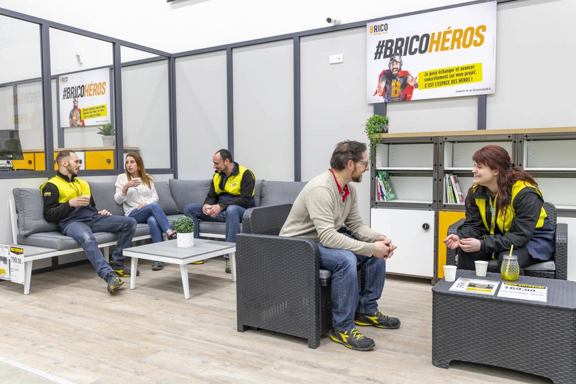 Entrez Dans Les Coulisses De L Entreprise Preferee Des Salaries Comme Des Clients Groupe Samse Recrute
