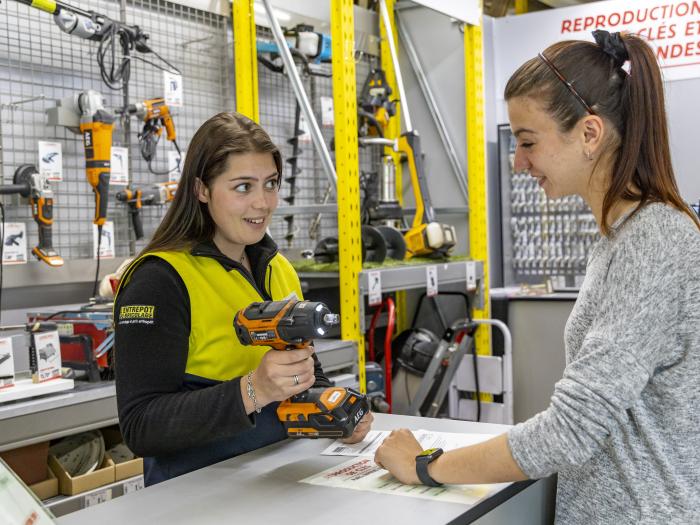 Entrepot_du_bricolage_service_clients