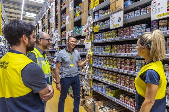 echange_collaborateur_entrepot_du_bricolage