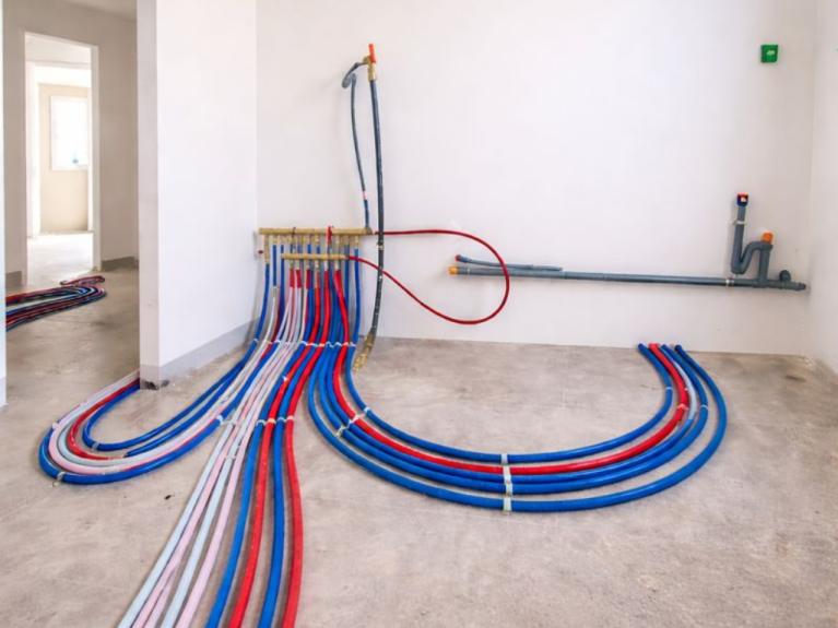 travaux hydraulique dans un batiment en interieur